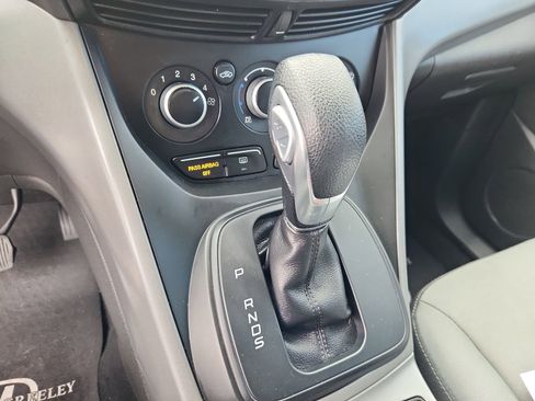 Used 2015 Ford Escape SE image 23