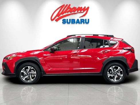 Used 2025 Subaru Crosstrek 2.5i Premium AWD/4WD image 8