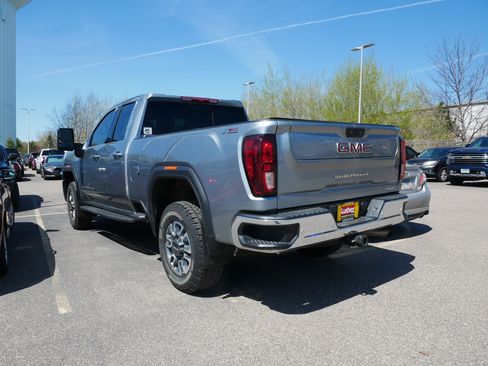 Used 2024 GMC Sierra 2500 SLE w/ SLE Value Package; image 4