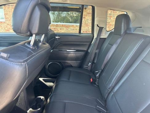 Used 2017 Jeep Compass High Altitude FWD image 19