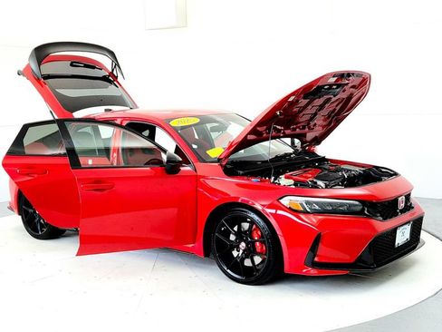 Used 2025 Honda Civic Type R image 12