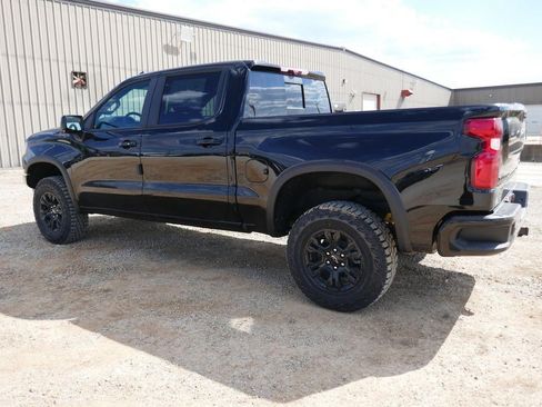 New 2026 Chevrolet Silverado 1500 ZR2 w/ Dark Appearance Package AWD/4WD image 9