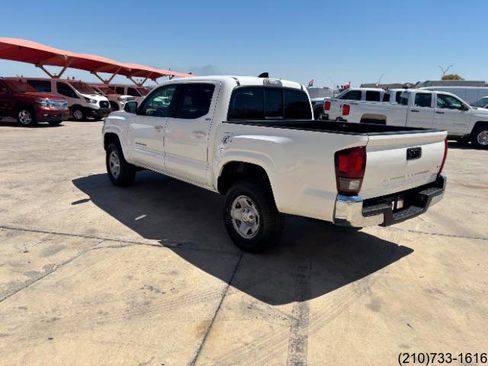 Used 2020 Toyota Tacoma SR5 image 5