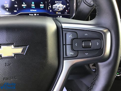 Used 2023 Chevrolet Silverado 1500 LT image 30