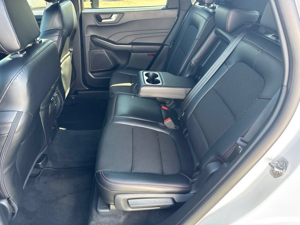 Used 2026 Ford Escape ST-Line AWD/4WD image 6