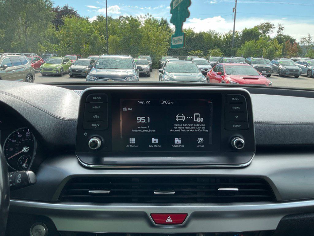 Used 2021 Kia Telluride LX AWD/4WD image 18