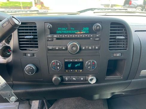 Used 2009 Chevrolet Silverado 1500 LT w/ Power Pack Plus AWD/4WD image 22