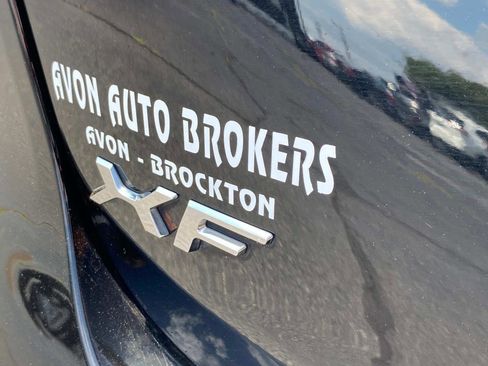 Used 2016 Jaguar XF Prestige image 9