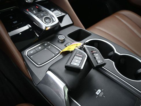 Certified 2023 Acura MDX SH-AWD w/ Technology Package image 5