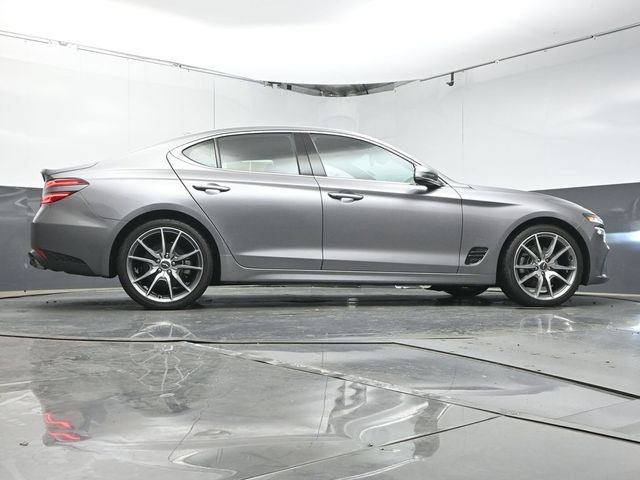 Used 2023 Genesis G70 2.0T RWD image 37