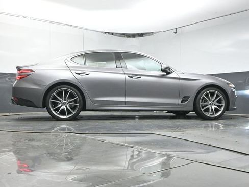 Used 2023 Genesis G70 2.0T RWD image 37