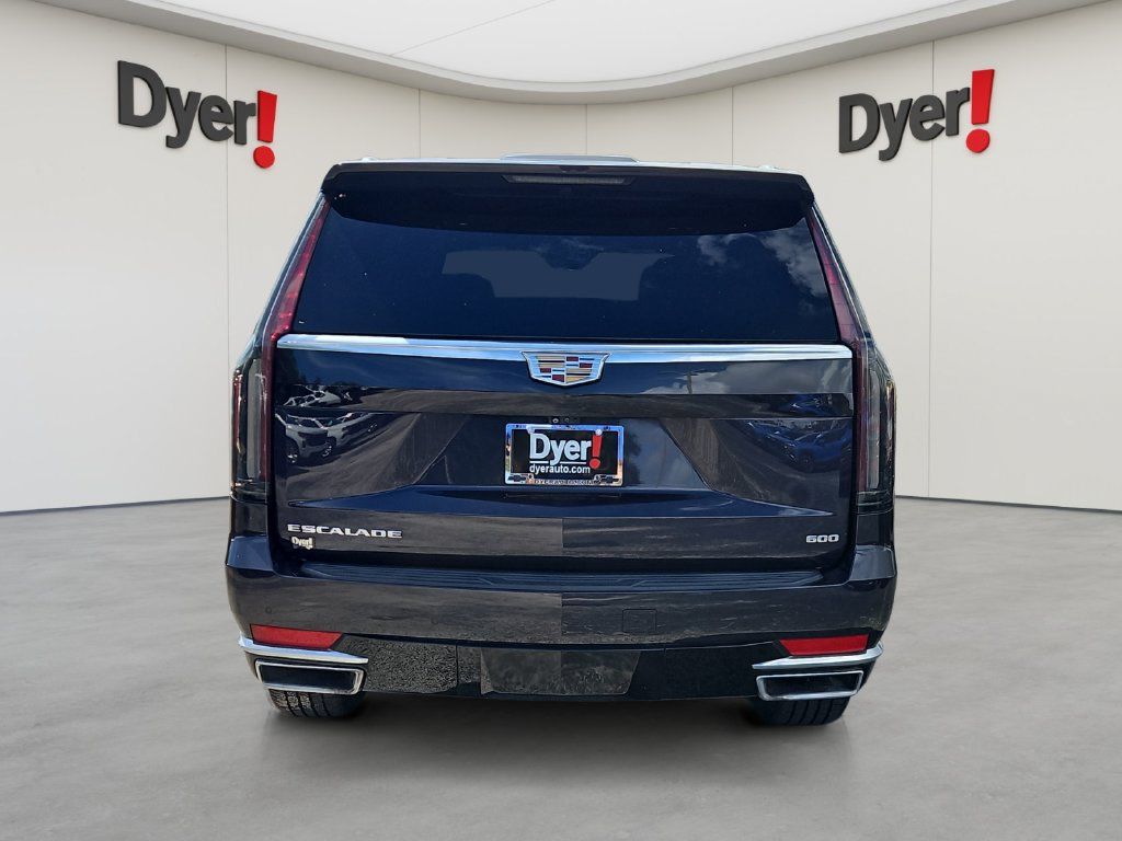 Used 2022 Cadillac Escalade ESV Premium Luxury AWD/4WD image 4