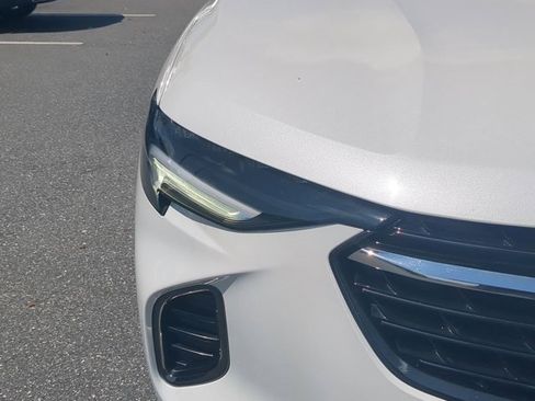 Used 2023 Buick Envision Essence w/ Sport Touring Package image 9