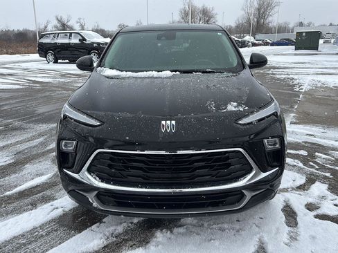 Used 2024 Buick Encore GX Preferred w/ Comfort Package image 9