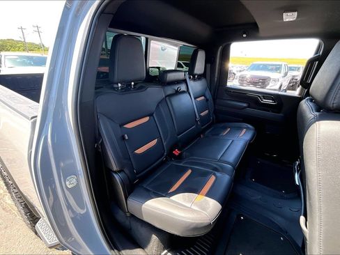 Used 2025 GMC Sierra 2500 AT4 w/ AT4 Premium Plus Package AWD/4WD image 29
