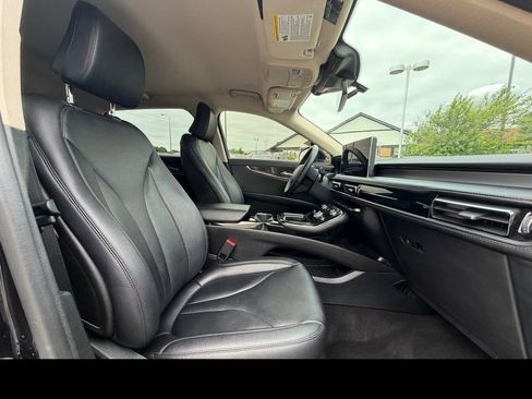 Used 2022 Lincoln Nautilus AWD w/ Premium Package image 11