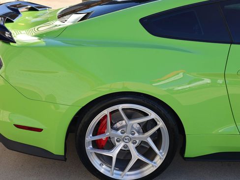 Used 2020 Ford Mustang Shelby GT500 w/ Technology Package image 20