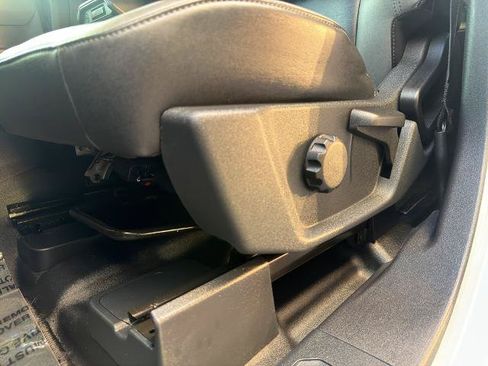 Certified 2024 Ford Bronco Black Diamond AWD/4WD image 18