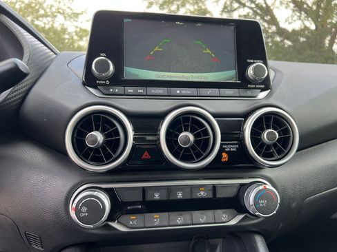 Used 2025 Nissan Sentra S image 17