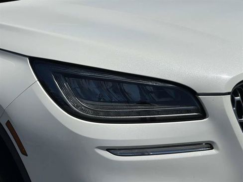 Certified 2022 Lincoln Corsair AWD w/ Premium Package image 29
