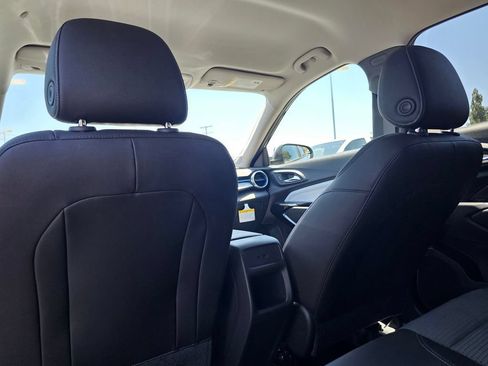 New 2026 Chevrolet Trax LT w/ Driver Confidence Package FWD image 19