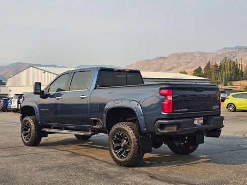 Used 2021 Chevrolet Silverado 2500 High Country AWD/4WD image 3