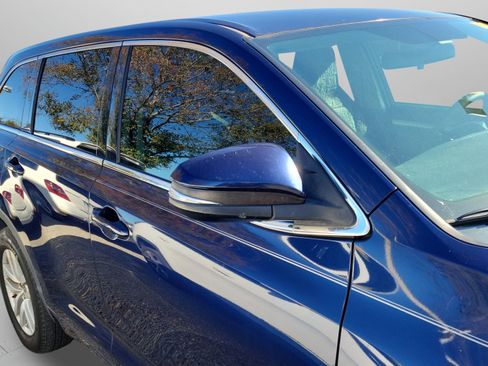 Used 2016 Toyota Highlander LE image 13