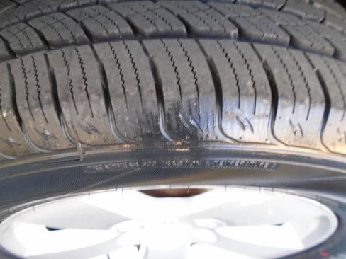 Used 2012 RAM 1500 Express image 31