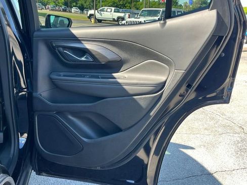 Used 2023 GMC Terrain SLE w/ LPO, Floor Liner Package FWD image 21