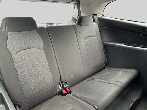 Used 2016 Chevrolet Traverse LT w/ Style and Technology Package image 15