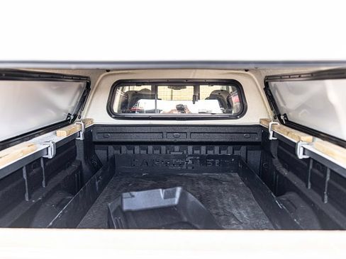 Used 2022 Chevrolet Colorado Z71 AWD/4WD image 14