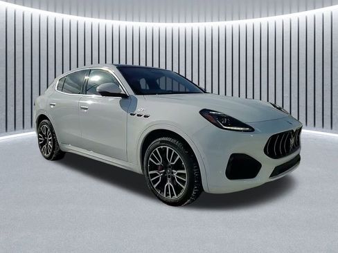 Certified 2024 Maserati Grecale GT image 1