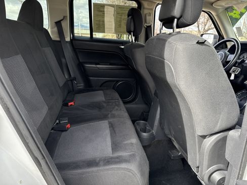 Used 2014 Jeep Patriot Latitude w/ Sun/Sound Group image 22