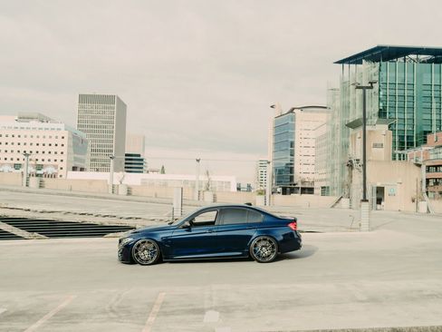 Used 2018 BMW M3 w/ Competition Package RWD image 5