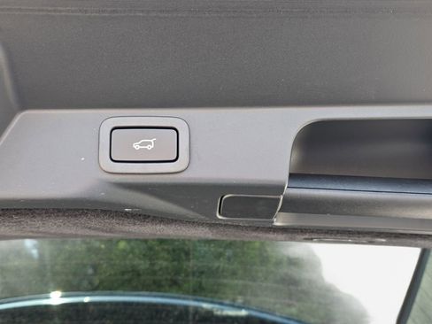 Used 2022 Land Rover Range Rover Sport HSE Silver Edition image 16