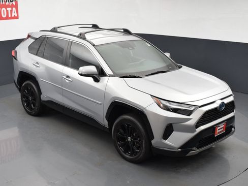 Used 2024 Toyota RAV4 SE w/ Weather Package AWD/4WD image 22