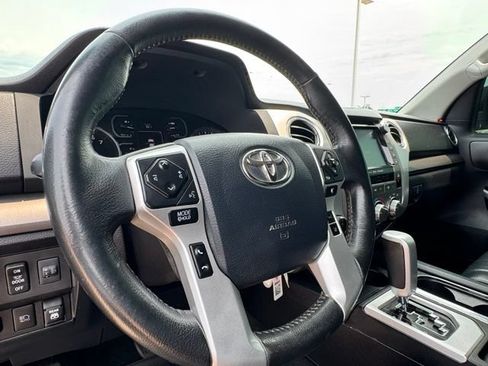 Used 2020 Toyota Tundra SR5 w/ SR5 Leather Package AWD/4WD image 24