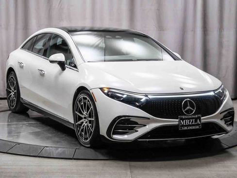 Certified 2022 Mercedes-Benz EQS 580 4MATIC Sedan image 5