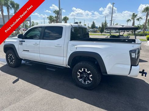 Used 2020 Toyota Tacoma TRD Off-Road w/ Technology Package AWD/4WD image 7