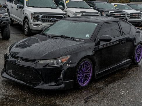 Used 2015 Scion tC image 4