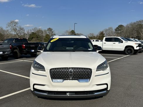 Used 2022 Lincoln Aviator Reserve w/ Equipment Group 201A image 2