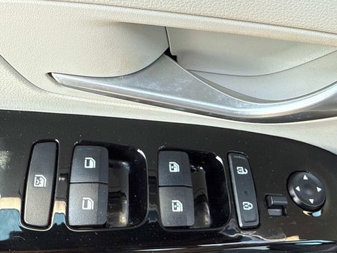 Used 2024 Hyundai Tucson Limited image 19