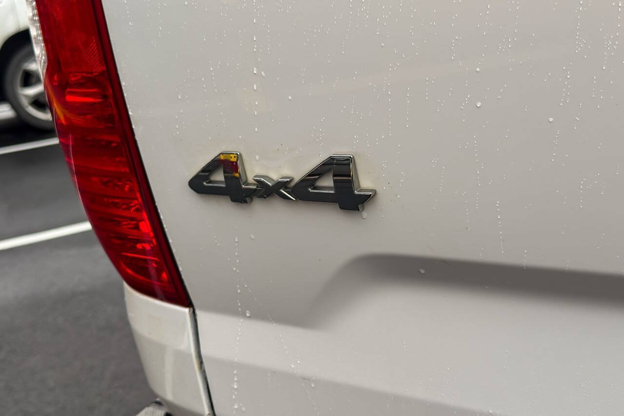 Used 2019 Toyota Tundra SR5 AWD/4WD image 17