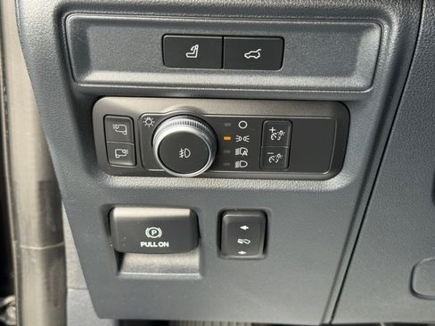 Used 2022 Ford Expedition Max Platinum image 37