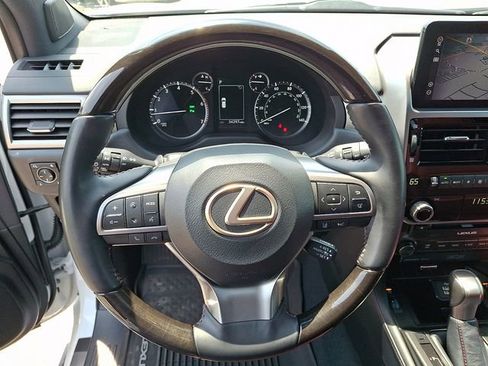 Used 2023 Lexus GX 460 Premium w/ Premium Plus Package AWD/4WD image 16