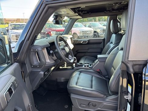 New 2025 Ford Bronco Outer Banks image 10