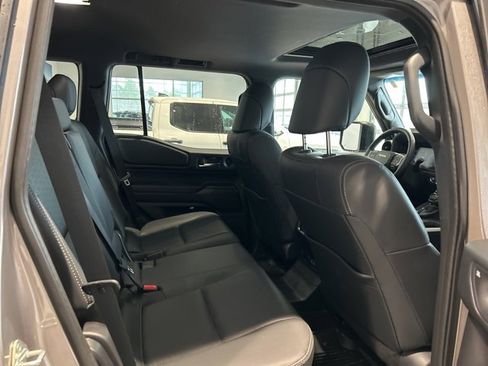 Used 2025 Toyota Land Cruiser w/ Premium Package image 20