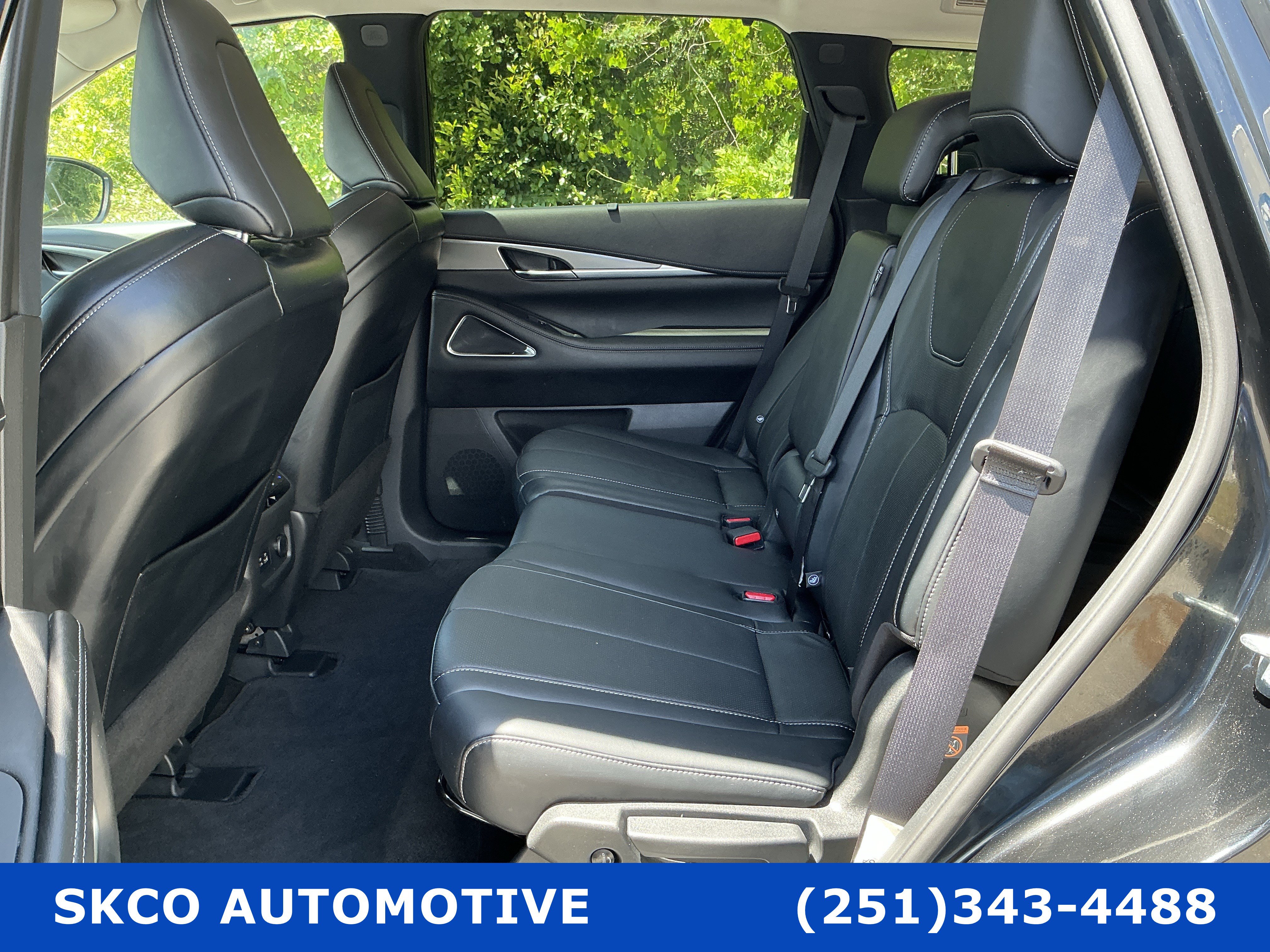 Used 2023 INFINITI QX60 Luxe w/ Vision Package FWD image 14