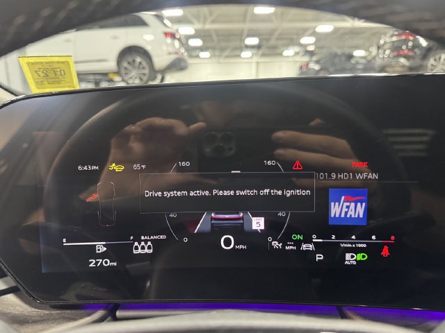 Used 2025 Audi Q5 Premium w/ Convenience Package AWD/4WD image 21