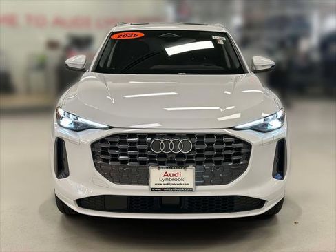 Used 2025 Audi Q5 Premium Plus image 2